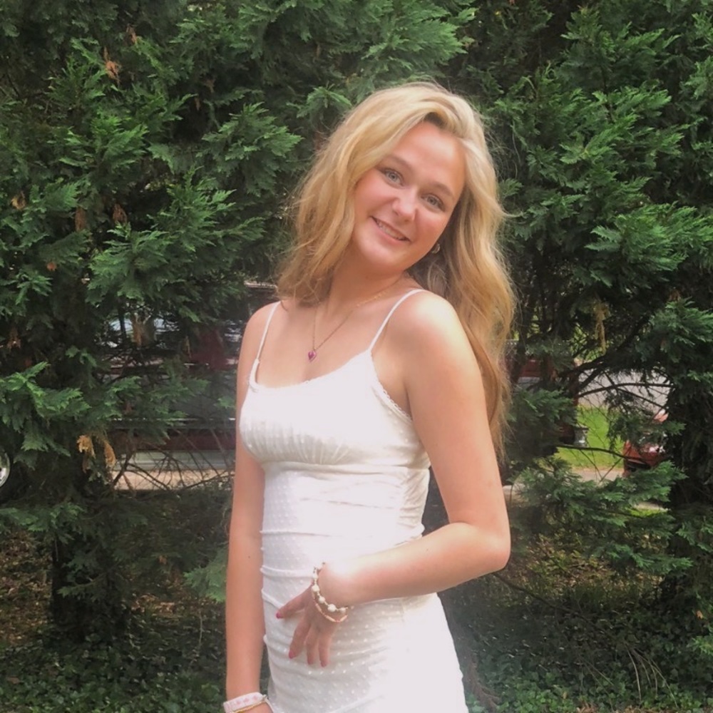 Meet your Posher, Corinne